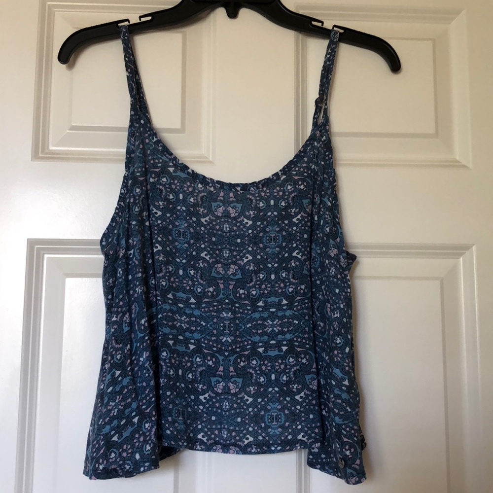 Abercrombie flowy crop tank